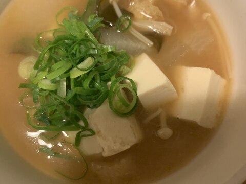 大根と豆腐とアゲとエノキのわかめ味噌汁